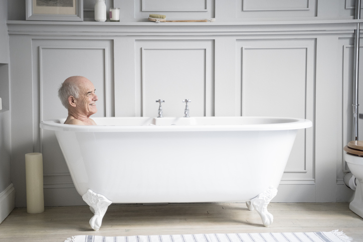 Personal Grooming For Dementia Patients: 5 Useful Tips To Improve Bath Time