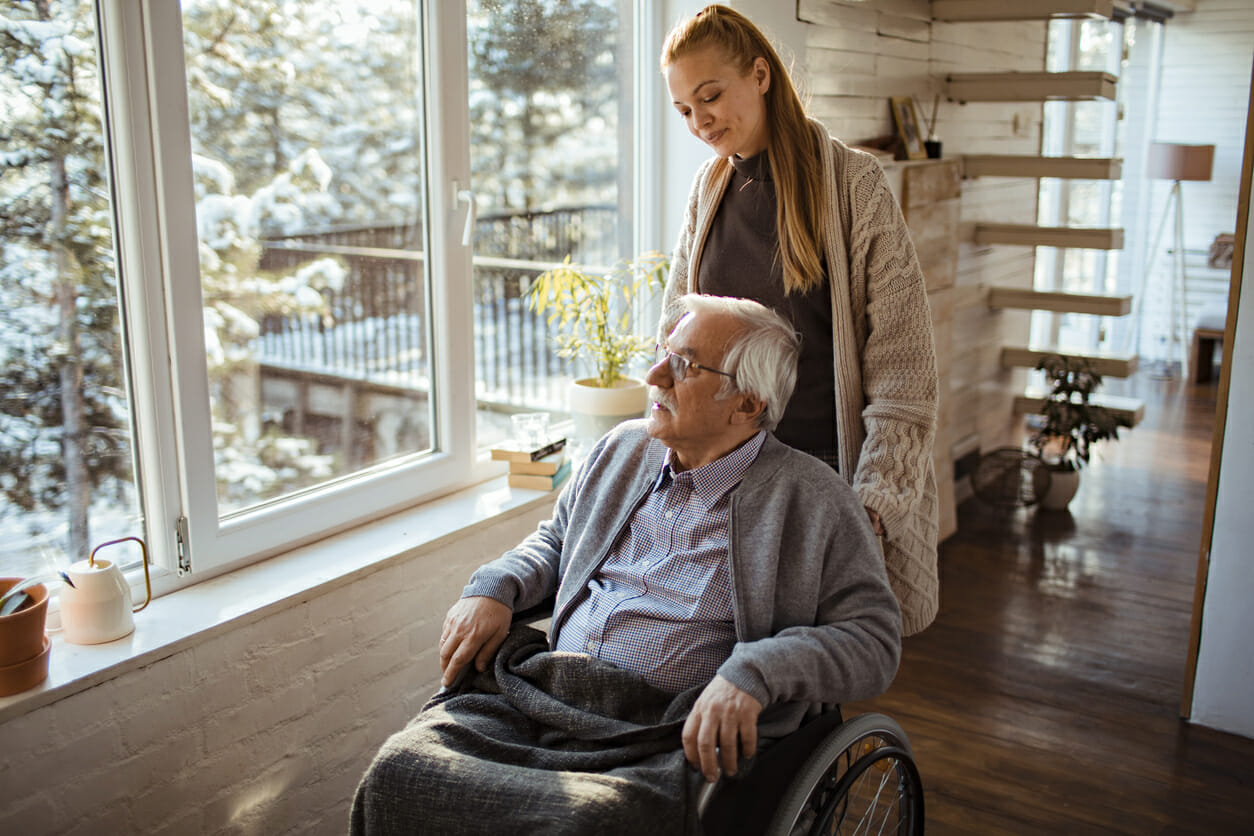 Transitioning to Assisted Living: Reasons to Make the Move Before the Holidays