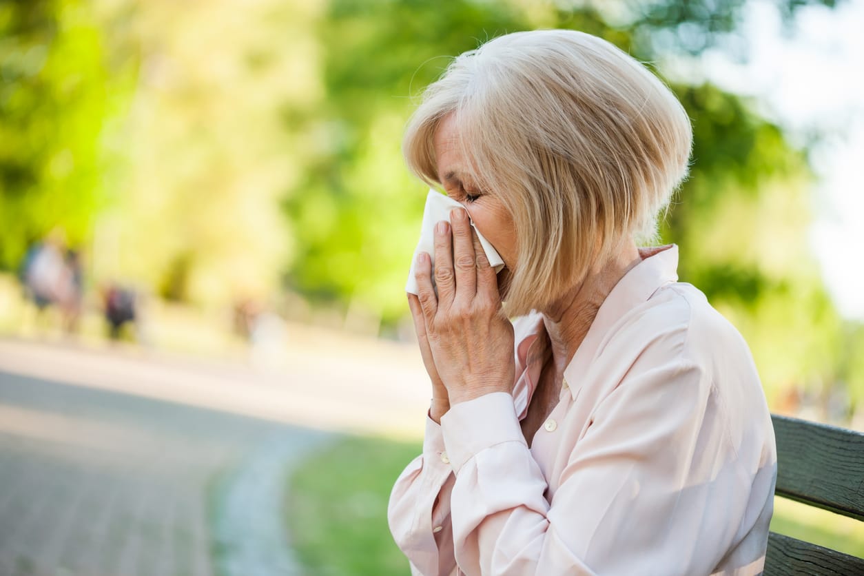 Summer Allergies: Tips for Seniors to Manage Seasonal Allergens