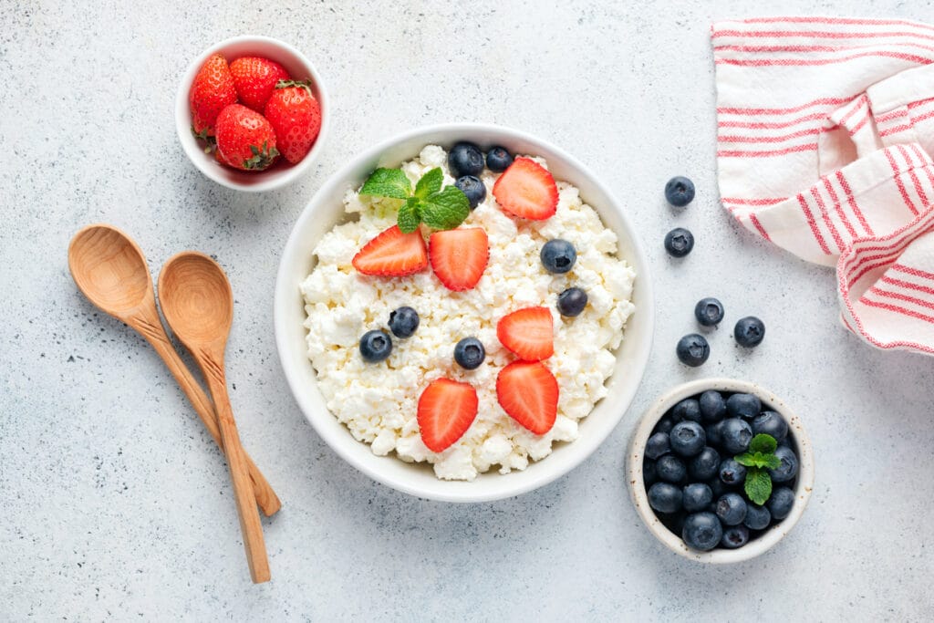 Cottage Cheese and Fruit Bowl