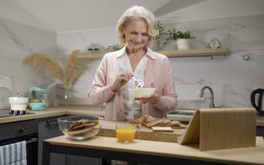 Essential Calcium Sources for Seniors: Dairy, Plant Milks, Greens & Nuts